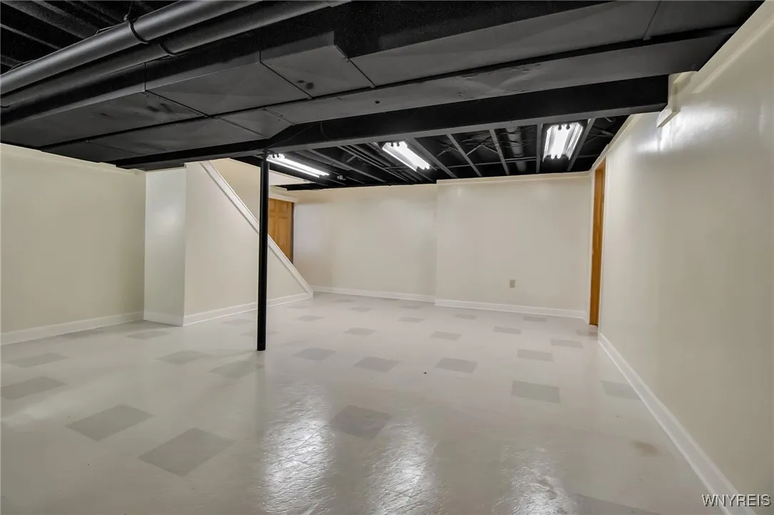 61 Green Lake Drive, Orchard Park, New York 14127, Orchard Park, New York 14127, 4 Bedrooms Bedrooms, 10 Rooms Rooms,2 BathroomsBathrooms,Residential,Closed,61 Green Lake Drive, Orchard Park, New York 14127,0,B1598035