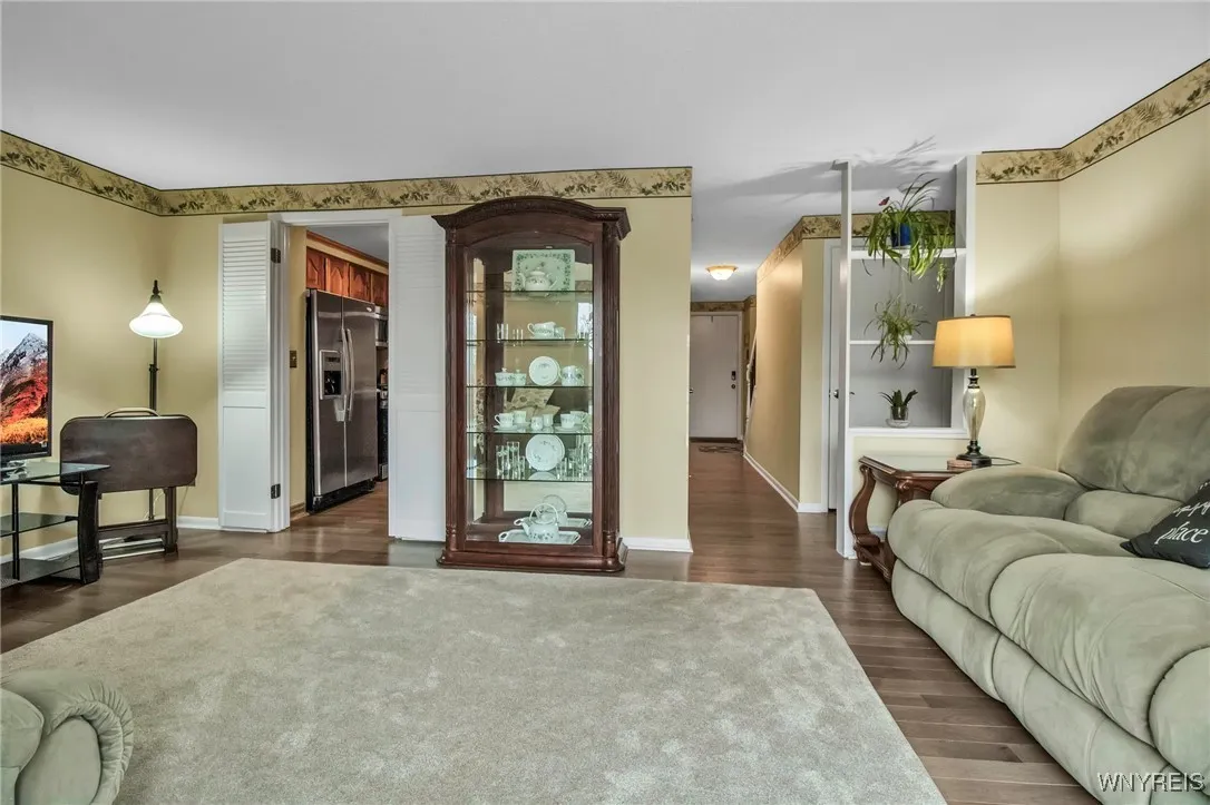216 Stepping Stone Lane, Orchard Park, New York 14, Orchard Park, New York 14127, 2 Bedrooms Bedrooms, 6 Rooms Rooms,2 BathroomsBathrooms,Residential,Closed,216 Stepping Stone Lane, Orchard Park, New York 14,0,B1597937