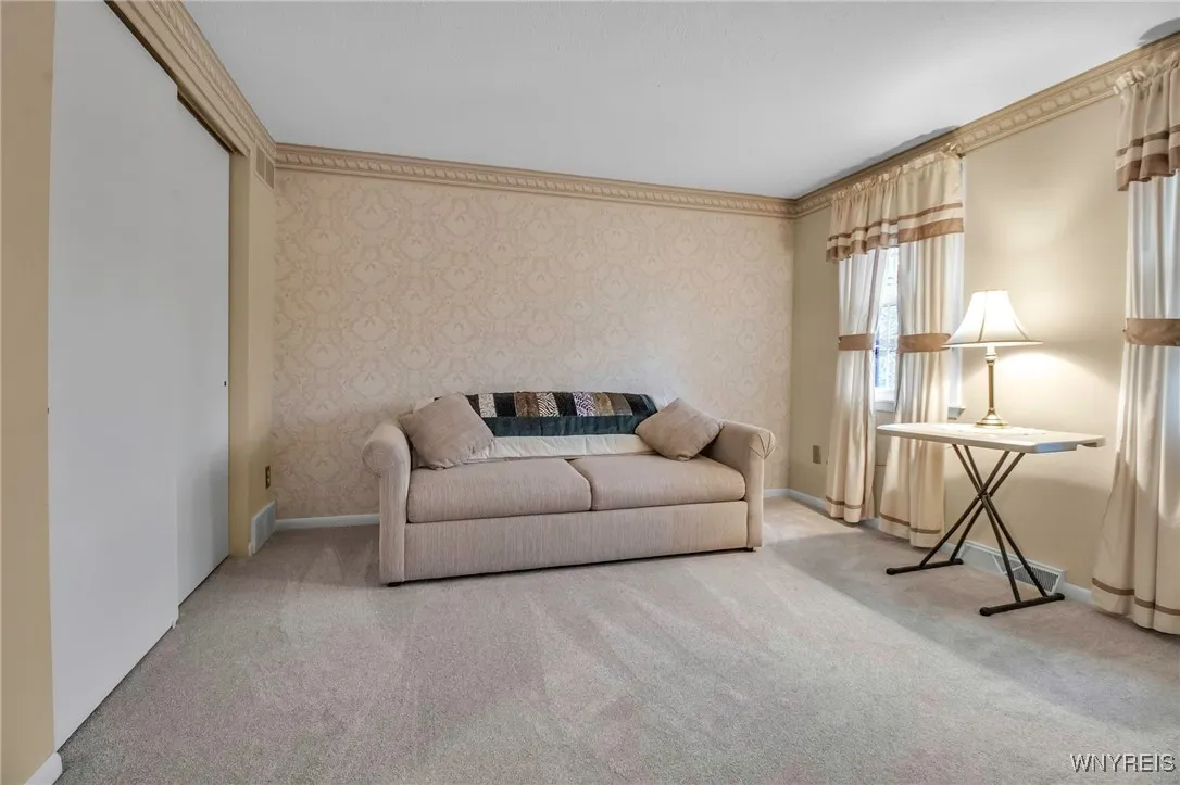 216 Stepping Stone Lane, Orchard Park, New York 14, Orchard Park, New York 14127, 2 Bedrooms Bedrooms, 6 Rooms Rooms,2 BathroomsBathrooms,Residential,Closed,216 Stepping Stone Lane, Orchard Park, New York 14,0,B1597937