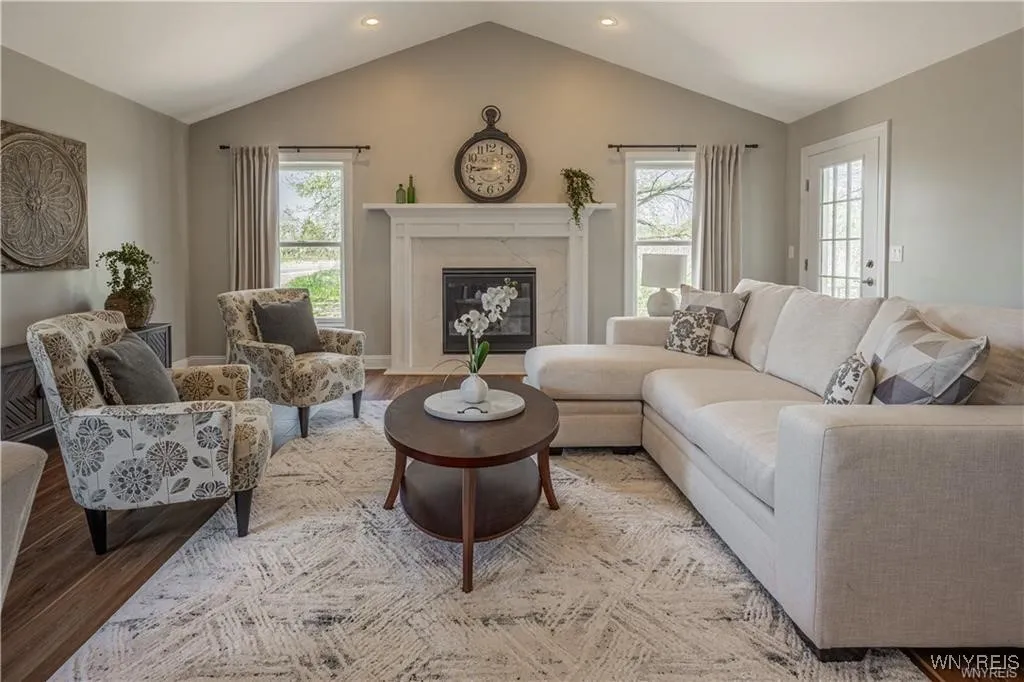 7109 Lincoln Avenue Extension, Lockport Town, New, Lockport Town, New York 14094, 3 Bedrooms Bedrooms, 6 Rooms Rooms,2 BathroomsBathrooms,Residential,For Sale,7109 Lincoln Avenue Extension, Lockport Town, New ,0,B1597564