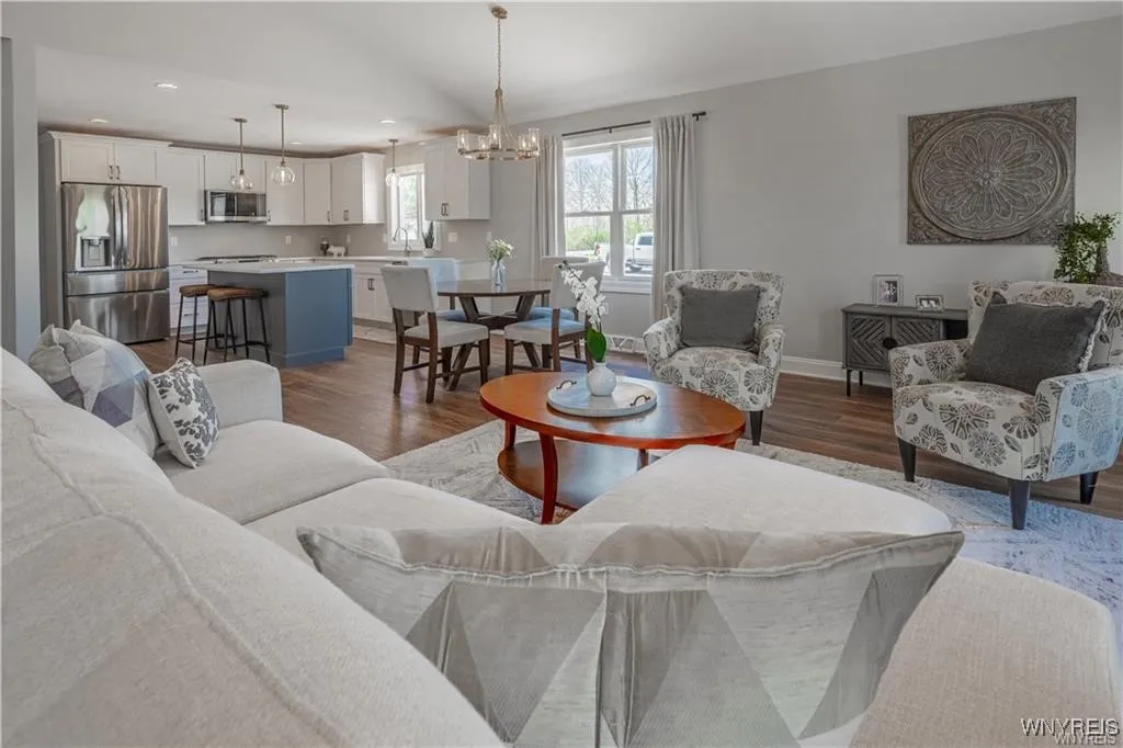 7109 Lincoln Avenue Extension, Lockport Town, New, Lockport Town, New York 14094, 3 Bedrooms Bedrooms, 6 Rooms Rooms,2 BathroomsBathrooms,Residential,For Sale,7109 Lincoln Avenue Extension, Lockport Town, New ,0,B1597564