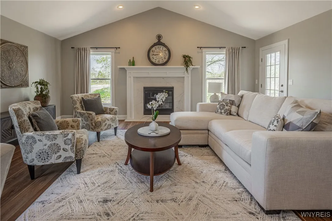 7109 Lincoln Avenue Extension, Lockport Town, New, Lockport Town, New York 14094, 3 Bedrooms Bedrooms, 6 Rooms Rooms,2 BathroomsBathrooms,Residential,For Sale,7109 Lincoln Avenue Extension, Lockport Town, New ,0,B1597596