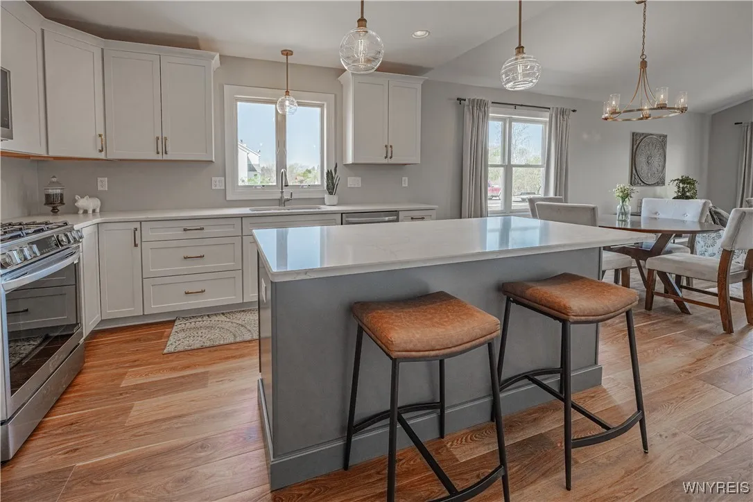 7109 Lincoln Avenue Extension, Lockport Town, New, Lockport Town, New York 14094, 3 Bedrooms Bedrooms, 6 Rooms Rooms,2 BathroomsBathrooms,Residential,For Sale,7109 Lincoln Avenue Extension, Lockport Town, New ,0,B1597596