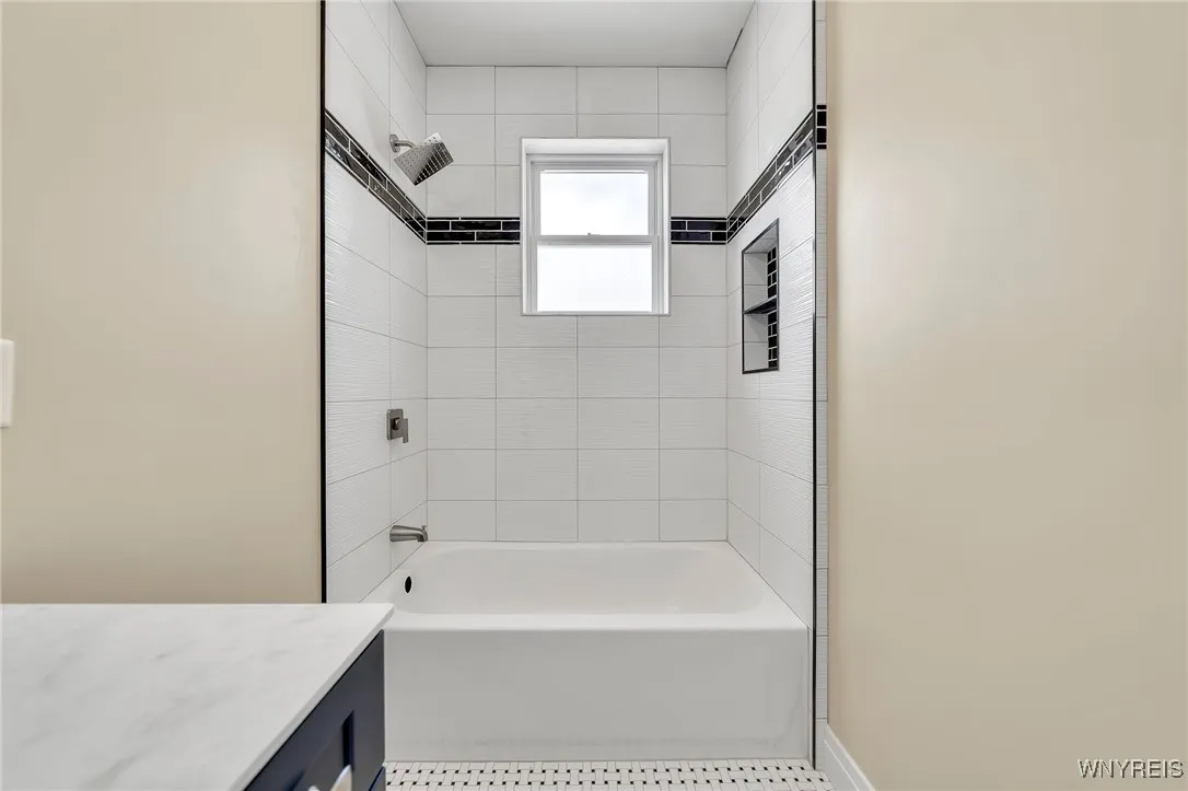 35 Fieldcrest Drive, Pembroke, New York 14036, Pembroke, New York 14036, 3 Bedrooms Bedrooms, 7 Rooms Rooms,2 BathroomsBathrooms,Residential,For Sale,35 Fieldcrest Drive, Pembroke, New York 14036,B1595370