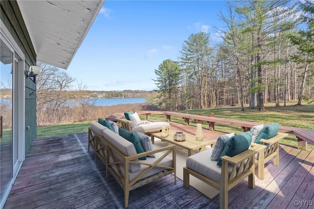 Virtual staging on the deck