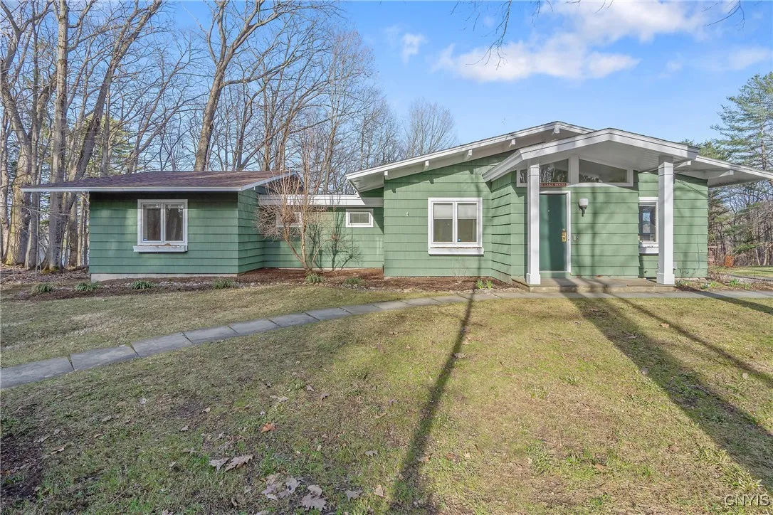 3158 W Lake Rd, Cazenovia, New York 13035, Cazenovia, New York 13035, 3 Bedrooms Bedrooms, 7 Rooms Rooms,2 BathroomsBathrooms,Residential,Closed,3158 W Lake Rd, Cazenovia, New York 13035,0,S1597814