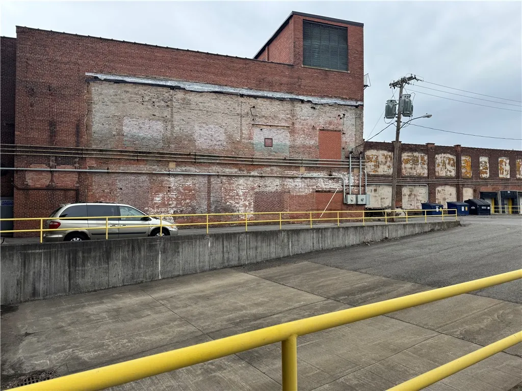 2 Potomac Street, Rochester, New York 14611, Rochester, New York 14611, ,Commercial Lease,For Rent,2 Potomac Street, Rochester, New York 14611,R1598265