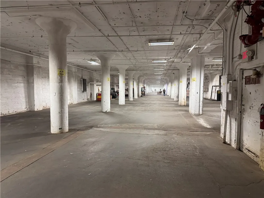 2 Potomac Street, Rochester, New York 14611, Rochester, New York 14611, ,Commercial Lease,For Rent,2 Potomac Street, Rochester, New York 14611,R1598265