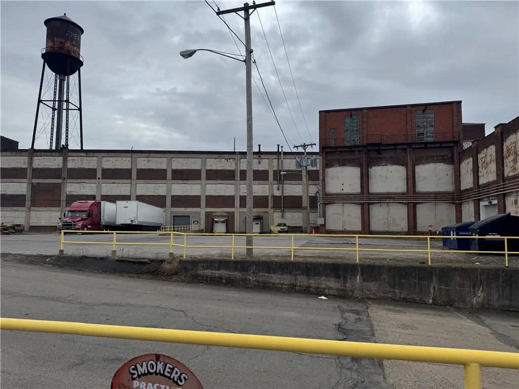 2 Potomac Street, Rochester, New York 14611, Rochester, New York 14611, ,Commercial Lease,For Rent,2 Potomac Street, Rochester, New York 14611,R1598265