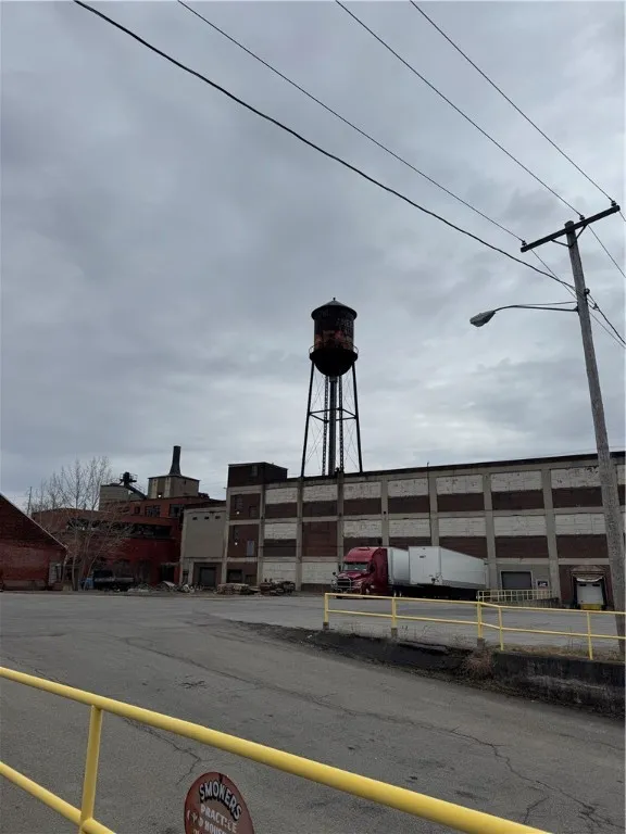 2 Potomac Street, Rochester, New York 14611, Rochester, New York 14611, ,Commercial Lease,For Rent,2 Potomac Street, Rochester, New York 14611,R1598265