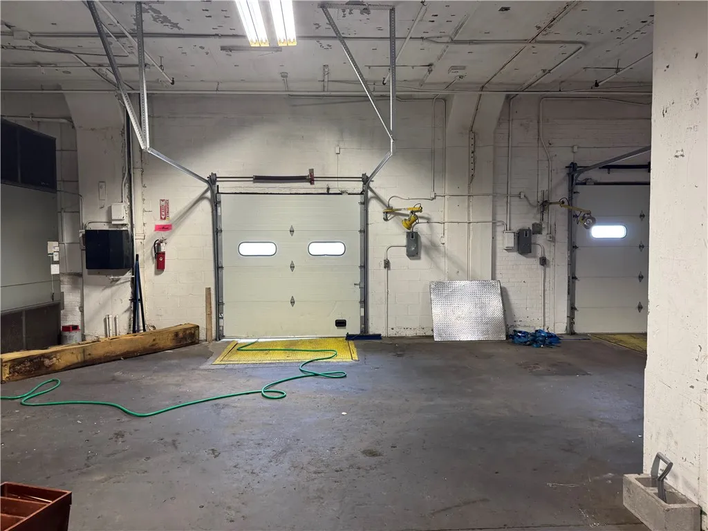 2 Potomac Street, Rochester, New York 14611, Rochester, New York 14611, ,Commercial Lease,For Rent,2 Potomac Street, Rochester, New York 14611,R1598265