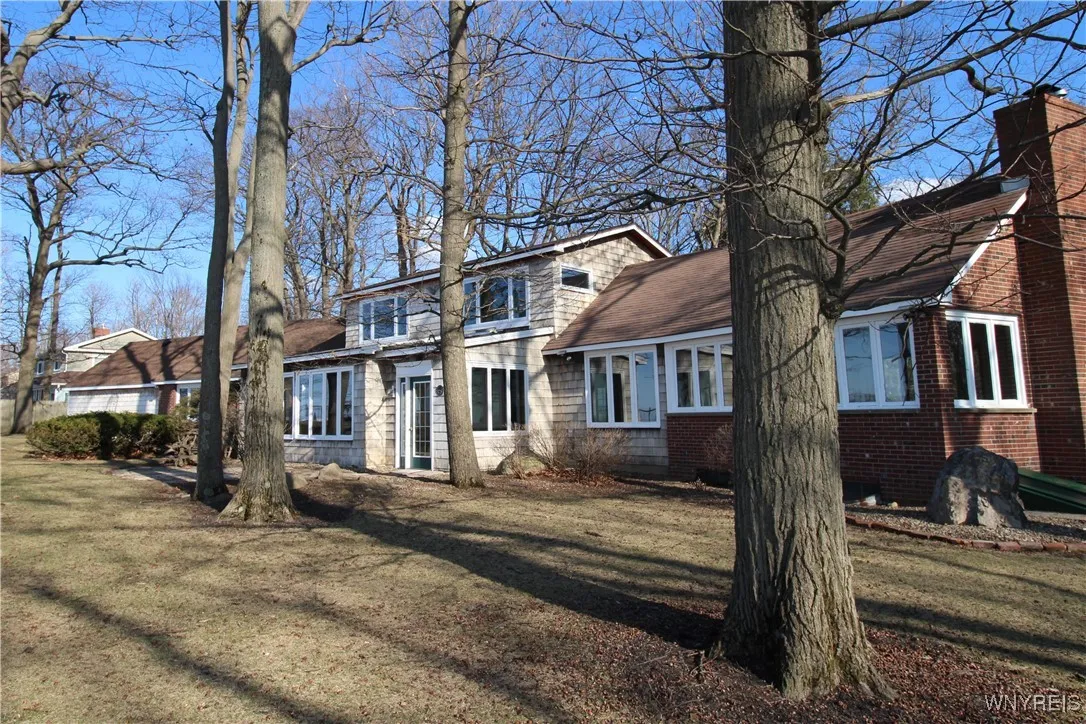 6634 Lake Shore Road, Evans, New York 14047, Evans, New York 14047, 4 Bedrooms Bedrooms, 12 Rooms Rooms,2 BathroomsBathrooms,Residential,For Sale,6634 Lake Shore Road, Evans, New York 14047,B1598088