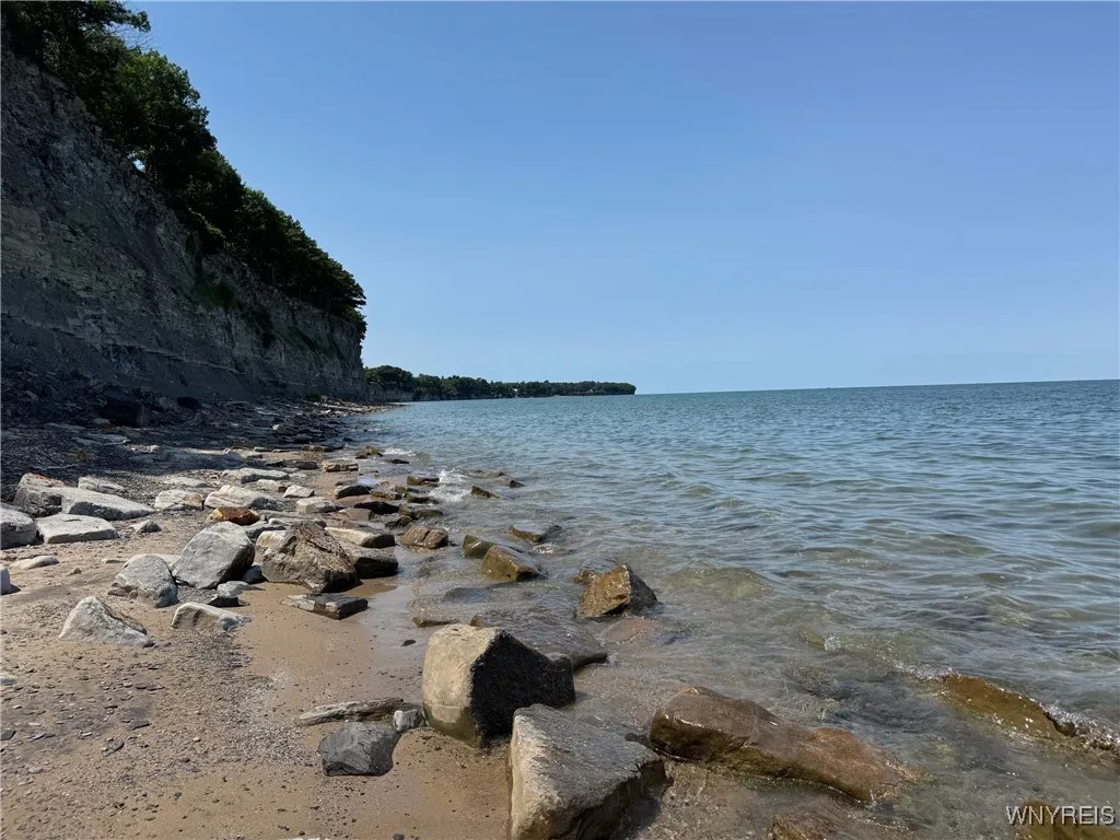 6634 Lake Shore Road, Evans, New York 14047, Evans, New York 14047, 4 Bedrooms Bedrooms, 12 Rooms Rooms,2 BathroomsBathrooms,Residential,For Sale,6634 Lake Shore Road, Evans, New York 14047,B1598088