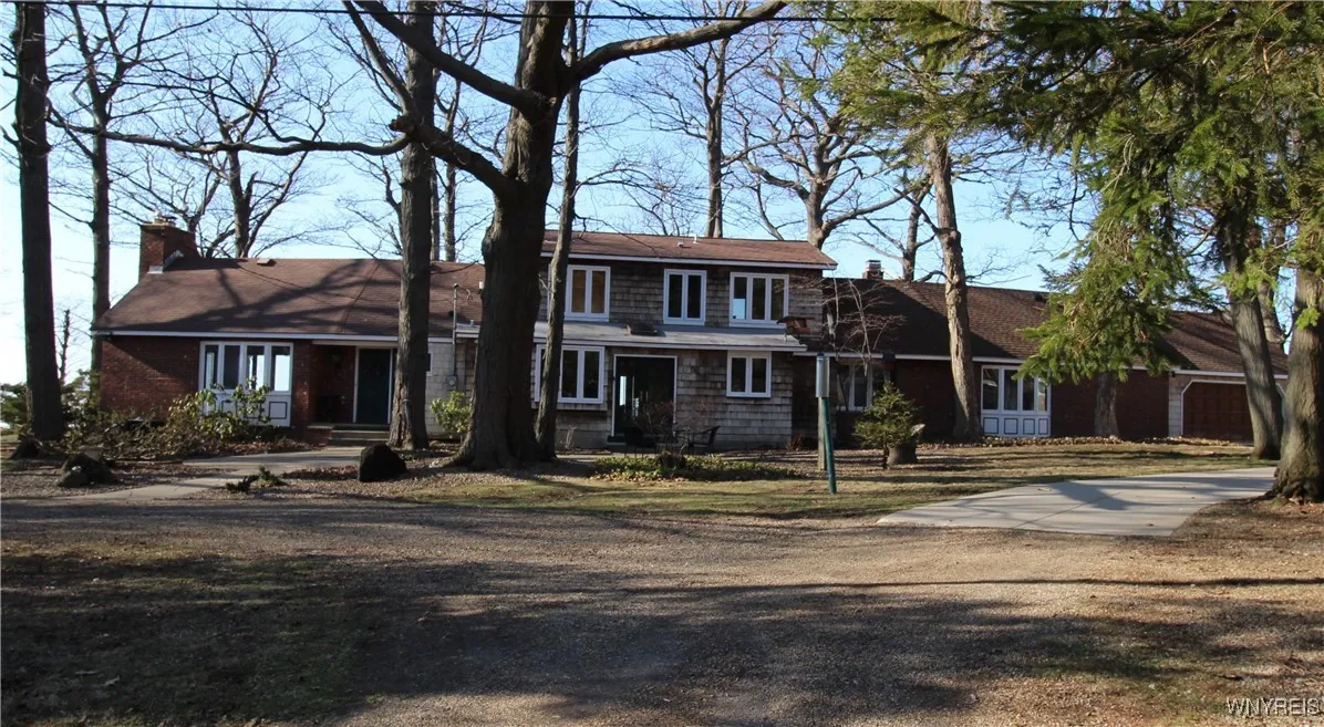 6634 Lake Shore Road, Evans, New York 14047, Evans, New York 14047, 4 Bedrooms Bedrooms, 12 Rooms Rooms,2 BathroomsBathrooms,Residential,For Sale,6634 Lake Shore Road, Evans, New York 14047,B1598088
