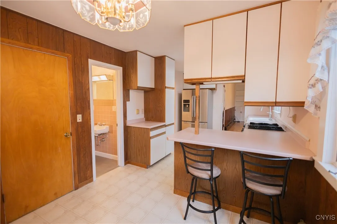 9534 Sessions Road, New Hartford, New York 13413, New Hartford, New York 13413, 5 Bedrooms Bedrooms, 9 Rooms Rooms,2 BathroomsBathrooms,Residential,Closed,9534 Sessions Road, New Hartford, New York 13413,0,S1598217