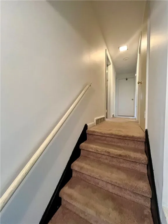 115 Forest Hills Drive, Elmira, New York 14905, Elmira, New York 14905, 4 Bedrooms Bedrooms, 9 Rooms Rooms,2 BathroomsBathrooms,Residential,For Sale,115 Forest Hills Drive, Elmira, New York 14905,R1598322