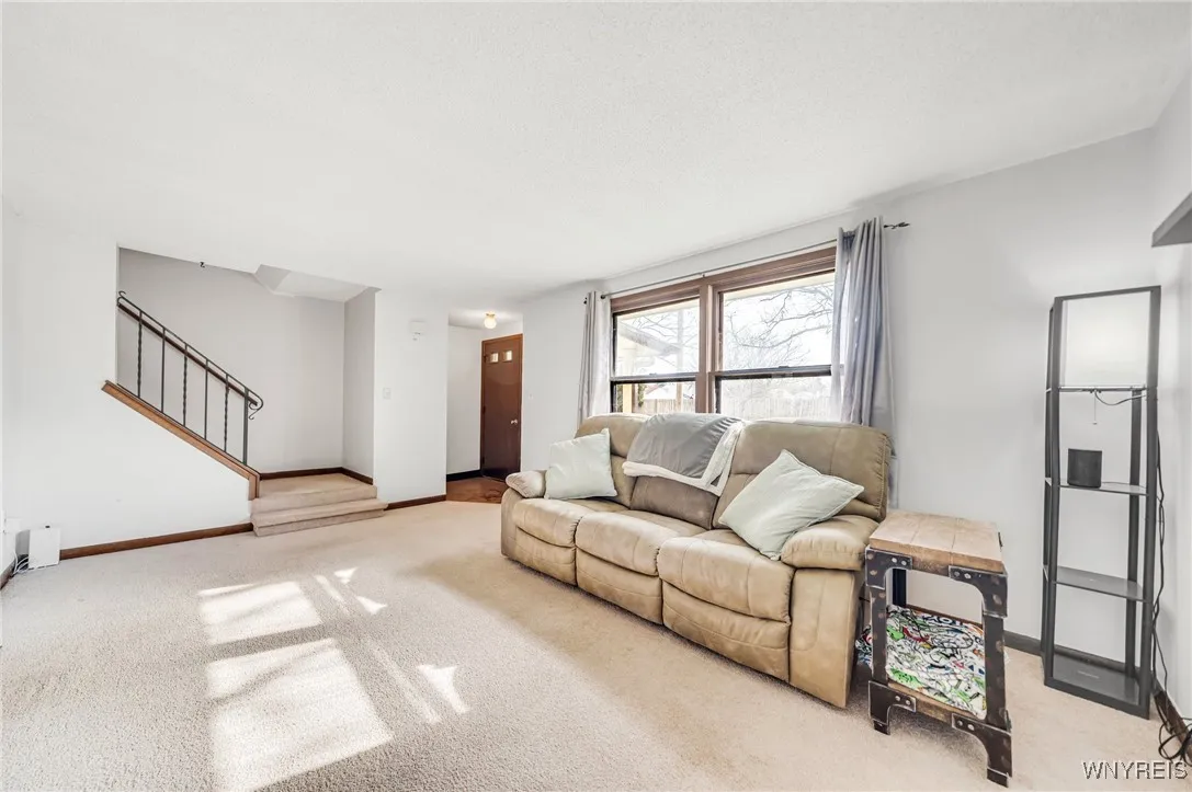 5874 Mckinley Parkway, Hamburg, New York 14075, Hamburg, New York 14075, 6 Bedrooms Bedrooms, ,2 BathroomsBathrooms,Residential,Closed,5874 Mckinley Parkway, Hamburg, New York 14075,0,B1598354