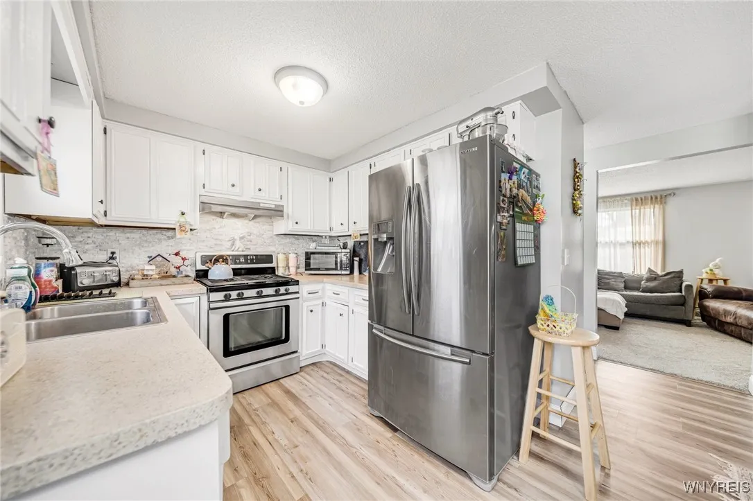 5874 Mckinley Parkway, Hamburg, New York 14075, Hamburg, New York 14075, 6 Bedrooms Bedrooms, ,2 BathroomsBathrooms,Residential,Closed,5874 Mckinley Parkway, Hamburg, New York 14075,0,B1598354
