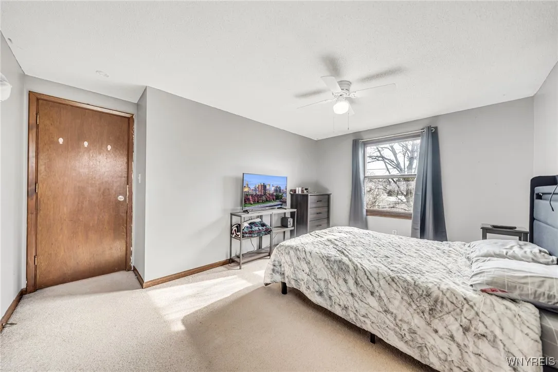5874 Mckinley Parkway, Hamburg, New York 14075, Hamburg, New York 14075, 6 Bedrooms Bedrooms, ,2 BathroomsBathrooms,Residential,Closed,5874 Mckinley Parkway, Hamburg, New York 14075,0,B1598354