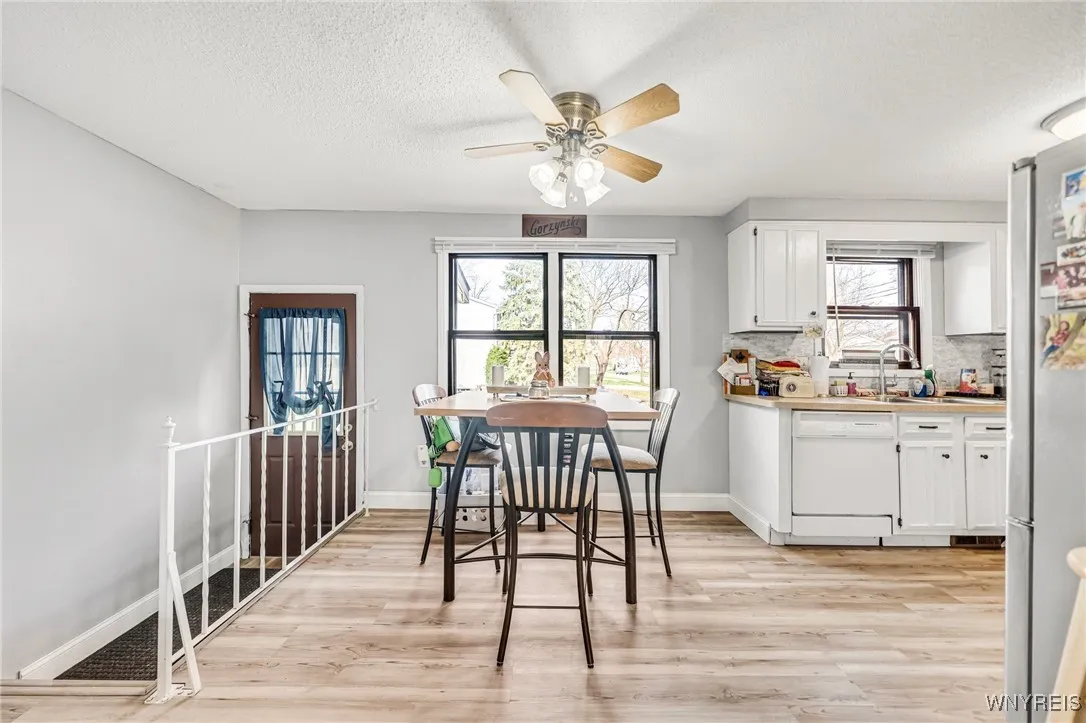 5874 Mckinley Parkway, Hamburg, New York 14075, Hamburg, New York 14075, 6 Bedrooms Bedrooms, ,2 BathroomsBathrooms,Residential,Closed,5874 Mckinley Parkway, Hamburg, New York 14075,0,B1598354