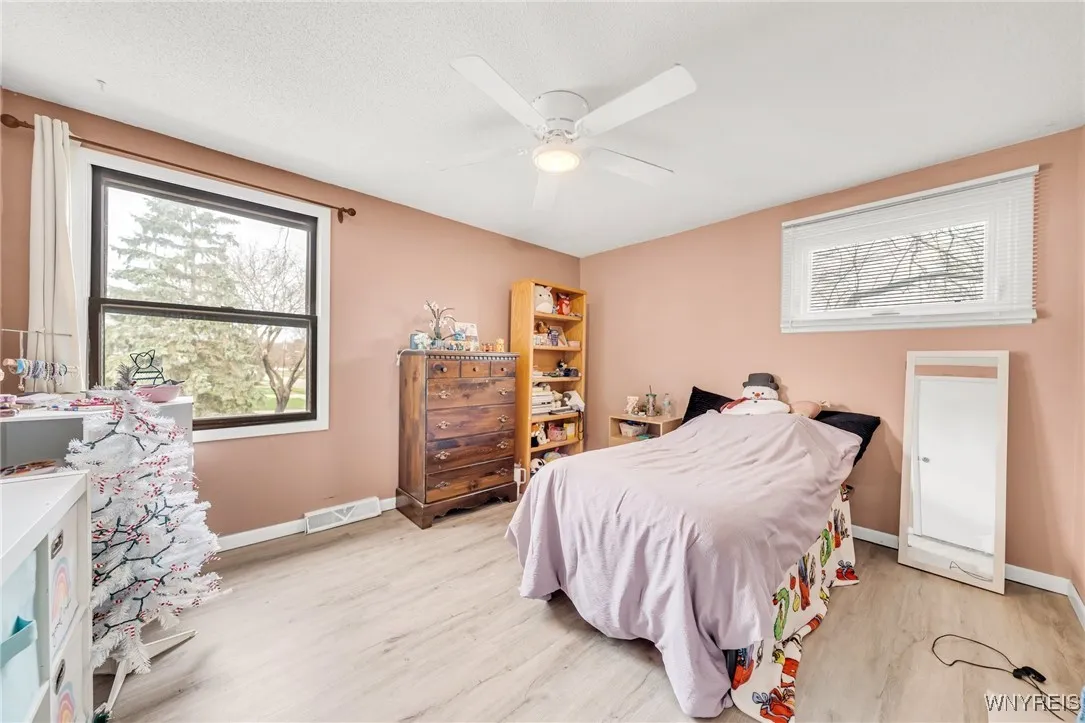 5874 Mckinley Parkway, Hamburg, New York 14075, Hamburg, New York 14075, 6 Bedrooms Bedrooms, ,2 BathroomsBathrooms,Residential,Closed,5874 Mckinley Parkway, Hamburg, New York 14075,0,B1598354