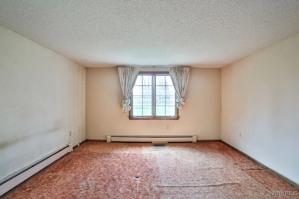 1211 Dodge Road, Amherst, New York 14068, Amherst, New York 14068, 4 Bedrooms Bedrooms, 8 Rooms Rooms,2 BathroomsBathrooms,Residential,Closed,1211 Dodge Road, Amherst, New York 14068,0,B1597904