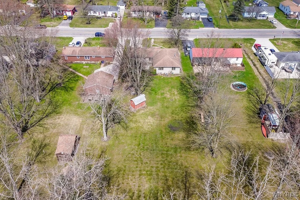 1211 Dodge Road, Amherst, New York 14068, Amherst, New York 14068, 4 Bedrooms Bedrooms, 8 Rooms Rooms,2 BathroomsBathrooms,Residential,Closed,1211 Dodge Road, Amherst, New York 14068,0,B1597904