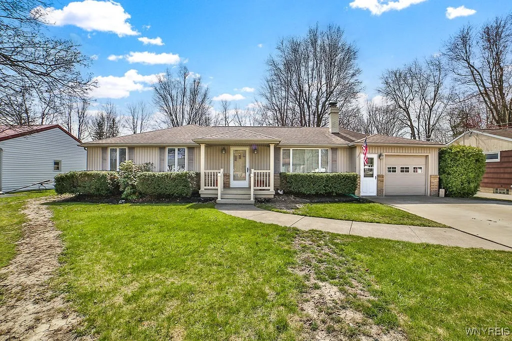 1211 Dodge Road, Amherst, New York 14068, Amherst, New York 14068, 4 Bedrooms Bedrooms, 8 Rooms Rooms,2 BathroomsBathrooms,Residential,Closed,1211 Dodge Road, Amherst, New York 14068,0,B1597904