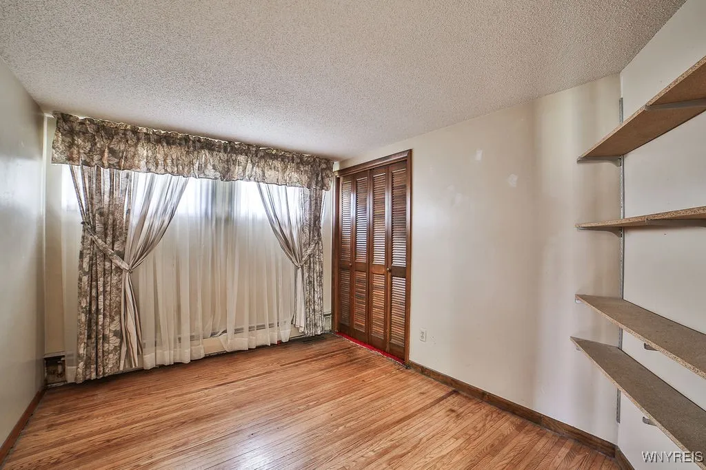 1211 Dodge Road, Amherst, New York 14068, Amherst, New York 14068, 4 Bedrooms Bedrooms, 8 Rooms Rooms,2 BathroomsBathrooms,Residential,Closed,1211 Dodge Road, Amherst, New York 14068,0,B1597904