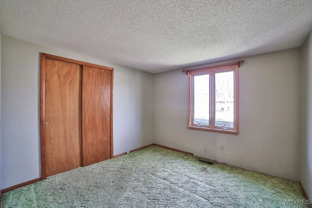 1211 Dodge Road, Amherst, New York 14068, Amherst, New York 14068, 4 Bedrooms Bedrooms, 8 Rooms Rooms,2 BathroomsBathrooms,Residential,Closed,1211 Dodge Road, Amherst, New York 14068,0,B1597904