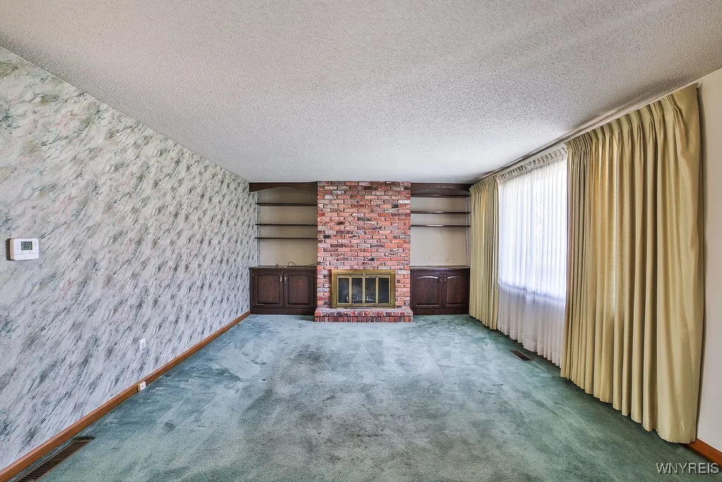 1211 Dodge Road, Amherst, New York 14068, Amherst, New York 14068, 4 Bedrooms Bedrooms, 8 Rooms Rooms,2 BathroomsBathrooms,Residential,Closed,1211 Dodge Road, Amherst, New York 14068,0,B1597904