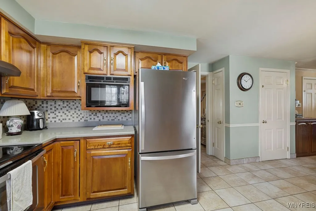 615 Sandlewood Drive, Lewiston, New York 14092, Lewiston, New York 14092, 5 Bedrooms Bedrooms, 14 Rooms Rooms,3 BathroomsBathrooms,Residential,Closed,615 Sandlewood Drive, Lewiston, New York 14092,0,B1597996