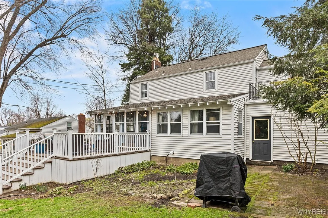 220 Burroughs Drive, Amherst, New York 14226, Amherst, New York 14226, 3 Bedrooms Bedrooms, 9 Rooms Rooms,1 BathroomBathrooms,Residential,Closed,220 Burroughs Drive, Amherst, New York 14226,0,B1598259