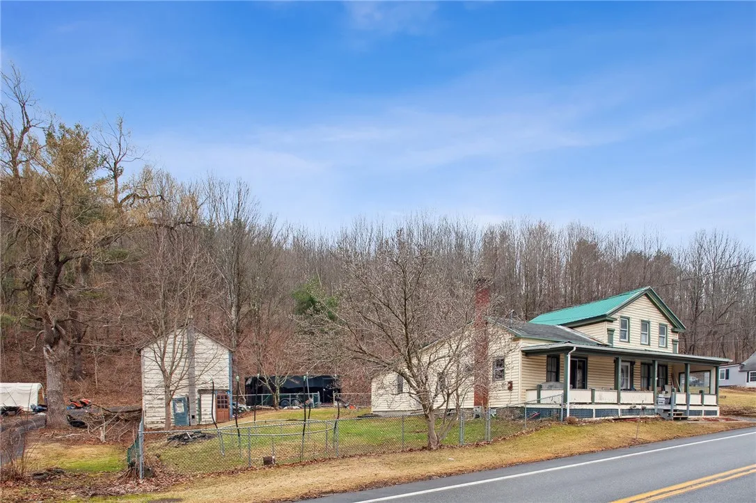 138 West Main Street, Richmondville, New York 1214, Richmondville, New York 12149, 4 Bedrooms Bedrooms, 7 Rooms Rooms,2 BathroomsBathrooms,Residential,Closed,138 West Main Street, Richmondville, New York 1214,R1598642
