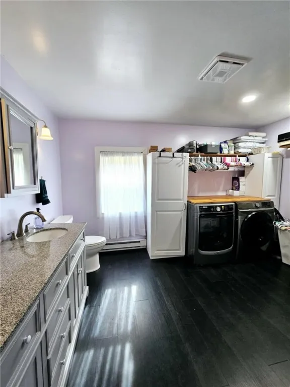 138 West Main Street, Richmondville, New York 1214, Richmondville, New York 12149, 4 Bedrooms Bedrooms, 7 Rooms Rooms,2 BathroomsBathrooms,Residential,Closed,138 West Main Street, Richmondville, New York 1214,R1598642