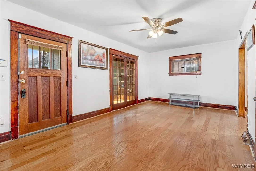 43 Freund Street, Buffalo, New York 14211, Buffalo, New York 14211, 4 Bedrooms Bedrooms, 7 Rooms Rooms,1 BathroomBathrooms,Residential,Closed,43 Freund Street, Buffalo, New York 14211,0,B1598709