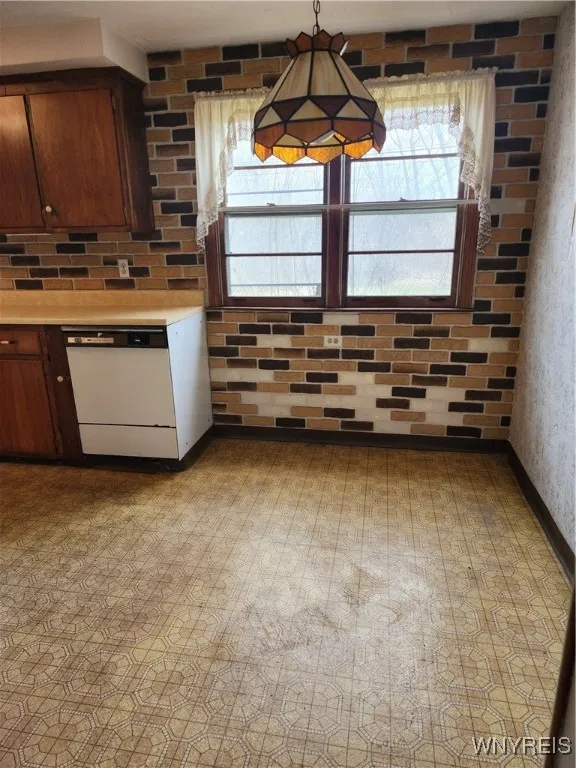 23 Heath, Tonawanda, New York 14223, Tonawanda, New York 14223, 3 Bedrooms Bedrooms, 5 Rooms Rooms,1 BathroomBathrooms,Residential,Closed,23 Heath, Tonawanda, New York 14223,0,B1598678