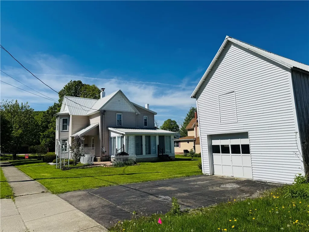 18 First Street, Andover, New York 14806, Andover, New York 14806, 3 Bedrooms Bedrooms, 9 Rooms Rooms,2 BathroomsBathrooms,Residential,Closed,18 First Street, Andover, New York 14806,0,R1598591