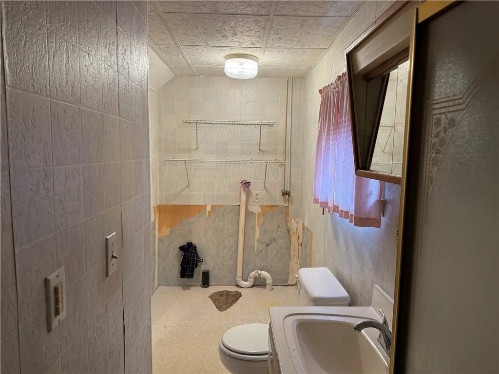 18 First Street, Andover, New York 14806, Andover, New York 14806, 3 Bedrooms Bedrooms, 9 Rooms Rooms,2 BathroomsBathrooms,Residential,Closed,18 First Street, Andover, New York 14806,0,R1598591