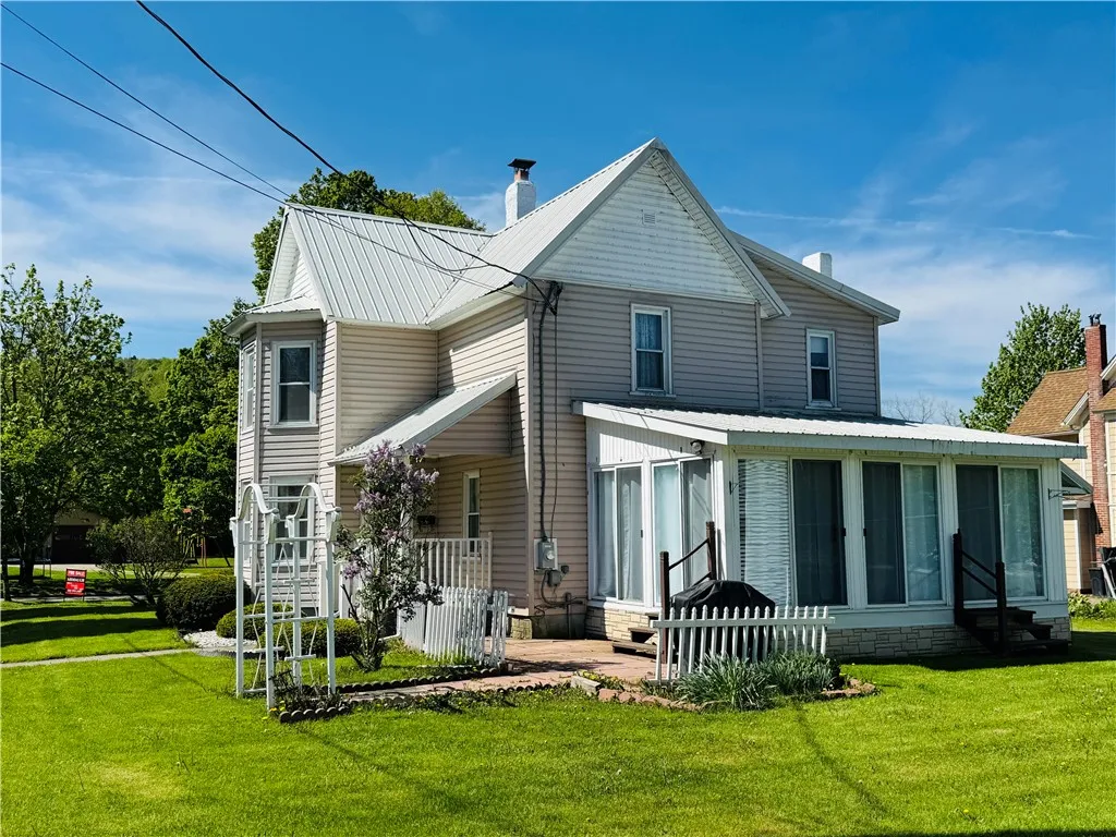 18 First Street, Andover, New York 14806, Andover, New York 14806, 3 Bedrooms Bedrooms, 9 Rooms Rooms,2 BathroomsBathrooms,Residential,Closed,18 First Street, Andover, New York 14806,0,R1598591
