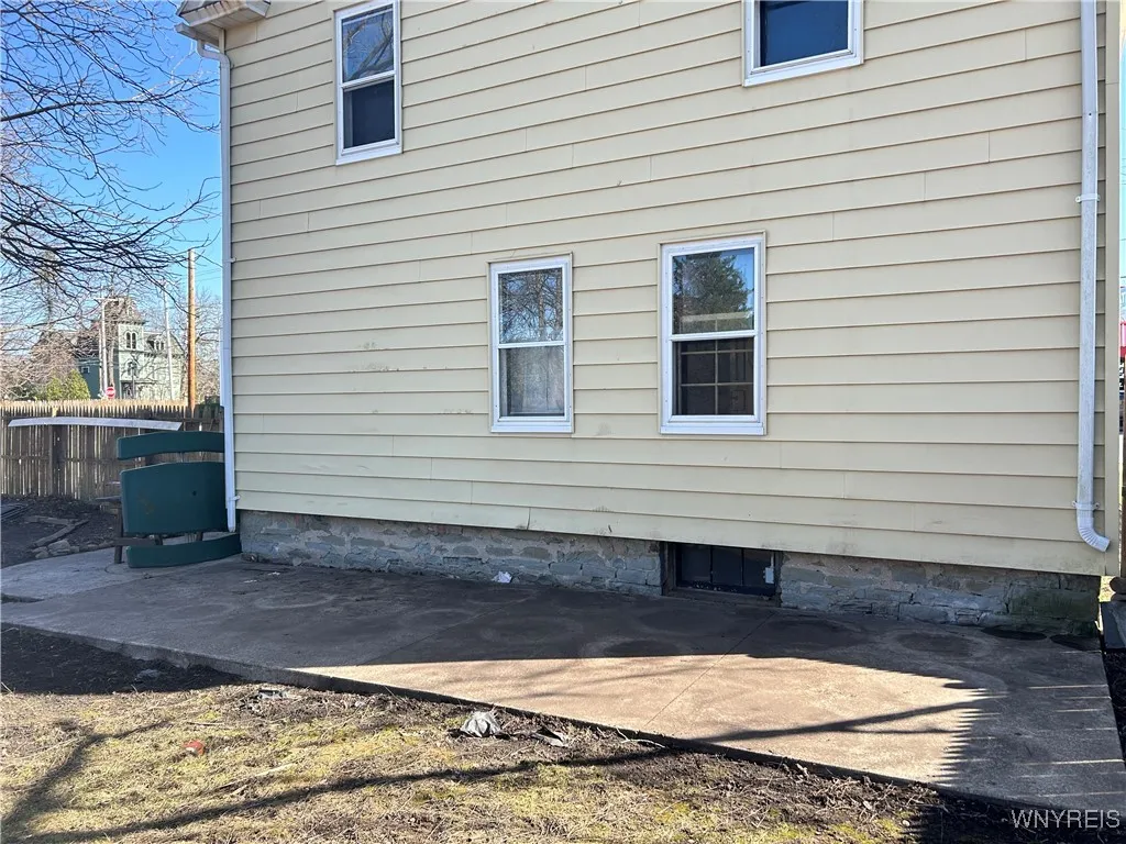 12 West Ave, Attica, New York 14011, Attica, New York 14011, 4 Bedrooms Bedrooms, 11 Rooms Rooms,1 BathroomBathrooms,Residential,For Sale,12 West Ave, Attica, New York 14011,B1598767