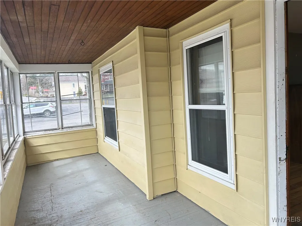 12 West Ave, Attica, New York 14011, Attica, New York 14011, 4 Bedrooms Bedrooms, 11 Rooms Rooms,1 BathroomBathrooms,Residential,For Sale,12 West Ave, Attica, New York 14011,B1598767
