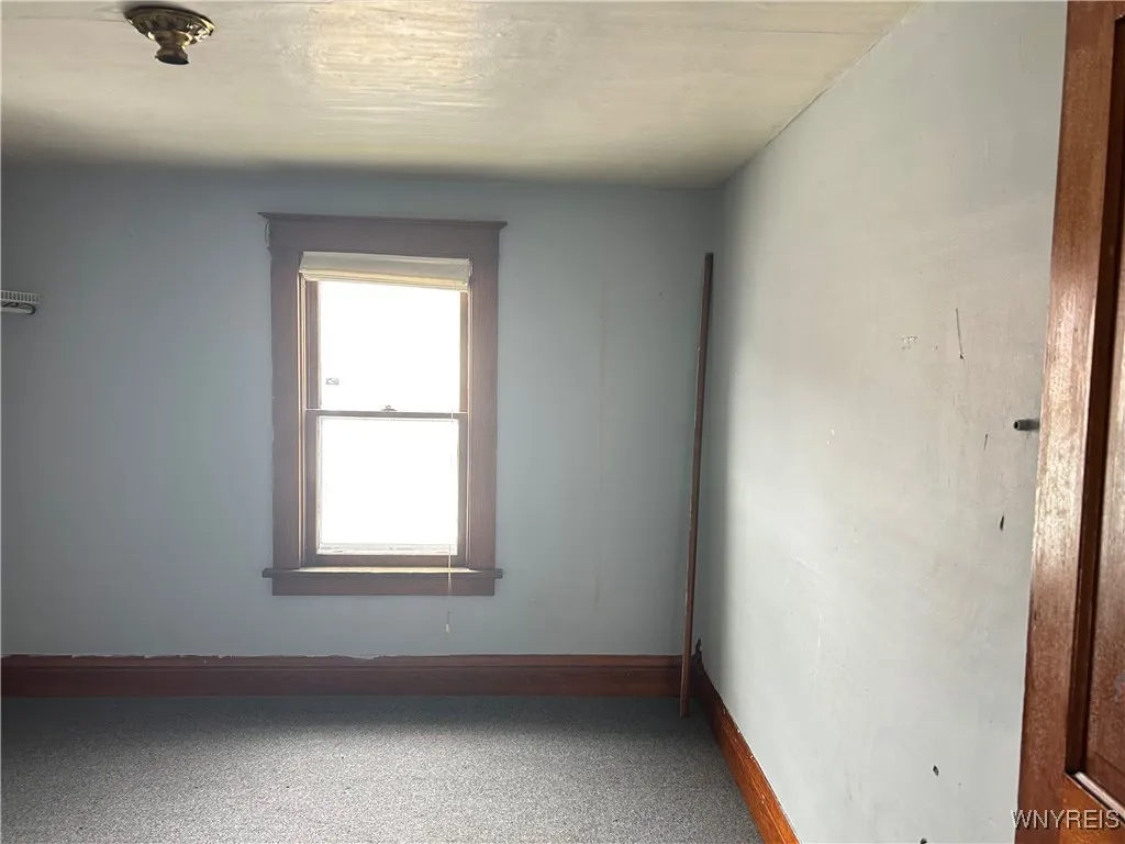 12 West Ave, Attica, New York 14011, Attica, New York 14011, 4 Bedrooms Bedrooms, 11 Rooms Rooms,1 BathroomBathrooms,Residential,For Sale,12 West Ave, Attica, New York 14011,B1598767