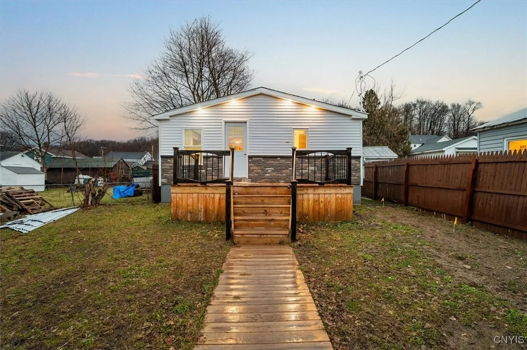 5 Church Street, German Flatts, New York 13407, German Flatts, New York 13407, 3 Bedrooms Bedrooms, 7 Rooms Rooms,2 BathroomsBathrooms,Residential,Closed,5 Church Street, German Flatts, New York 13407,0,S1598860