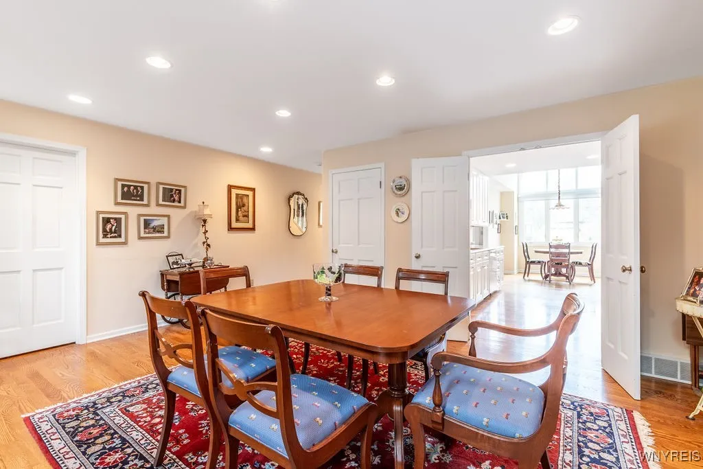 101 Hidden Ridge Common, Amherst, New York 14221, Amherst, New York 14221, 2 Bedrooms Bedrooms, 6 Rooms Rooms,2 BathroomsBathrooms,Residential,Closed,101 Hidden Ridge Common, Amherst, New York 14221,0,B1598866