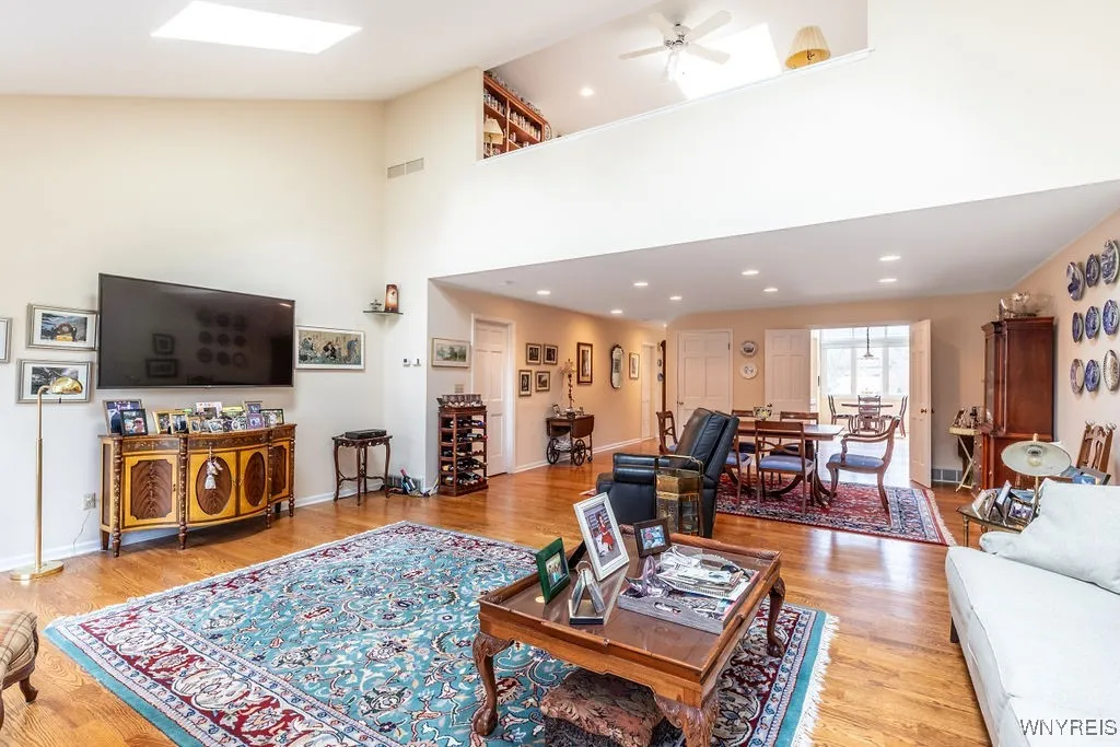 101 Hidden Ridge Common, Amherst, New York 14221, Amherst, New York 14221, 2 Bedrooms Bedrooms, 6 Rooms Rooms,2 BathroomsBathrooms,Residential,Closed,101 Hidden Ridge Common, Amherst, New York 14221,0,B1598866