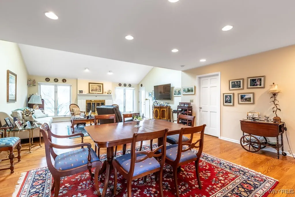 101 Hidden Ridge Common, Amherst, New York 14221, Amherst, New York 14221, 2 Bedrooms Bedrooms, 6 Rooms Rooms,2 BathroomsBathrooms,Residential,Closed,101 Hidden Ridge Common, Amherst, New York 14221,0,B1598866