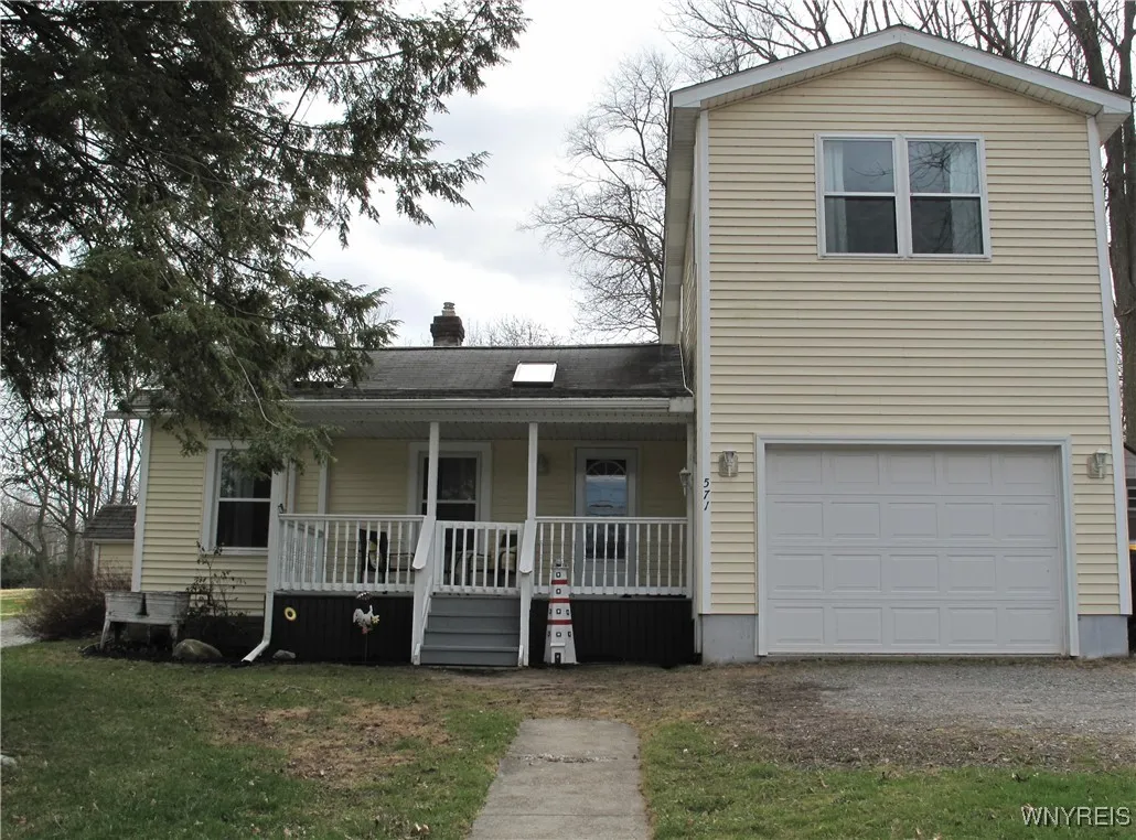 571 Market Street, Lockport-city, New York 14094, Lockport City, New York 14094, 2 Bedrooms Bedrooms, 6 Rooms Rooms,1 BathroomBathrooms,Residential,Closed,571 Market Street, Lockport-city, New York 14094,0,B1598782