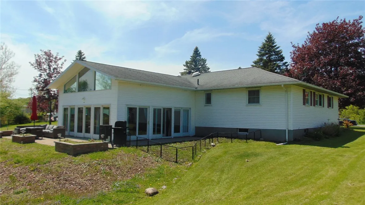 3057 North Genesee Street, Geneva Town, New York 1, Geneva Town, New York 14456, 2 Bedrooms Bedrooms, 8 Rooms Rooms,2 BathroomsBathrooms,Residential,For Sale,3057 North Genesee Street, Geneva Town, New York 1,R1598742