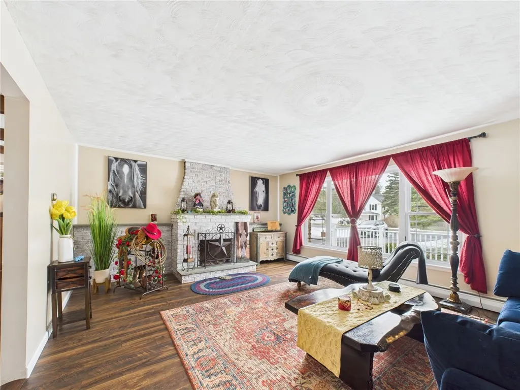 3057 North Genesee Street, Geneva Town, New York 1, Geneva Town, New York 14456, 2 Bedrooms Bedrooms, 8 Rooms Rooms,2 BathroomsBathrooms,Residential,For Sale,3057 North Genesee Street, Geneva Town, New York 1,R1598742